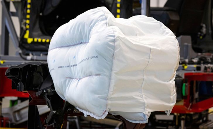 Трехсекционная подушка безопасности