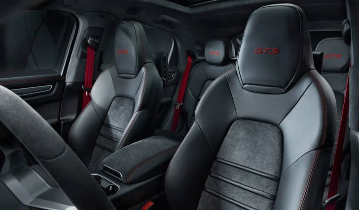Интерьер Porsche Cayenne GTS