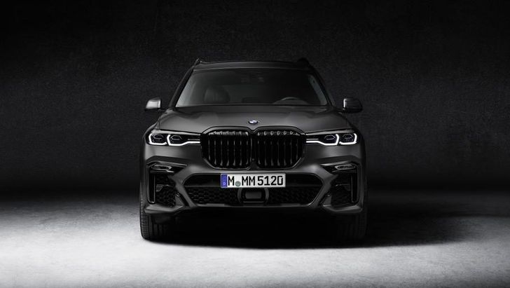 BMW X7 Dark Shadow Edition