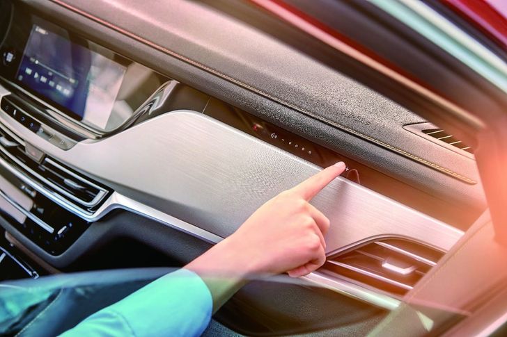 Сенсорная панель в Changan CS35 Plus