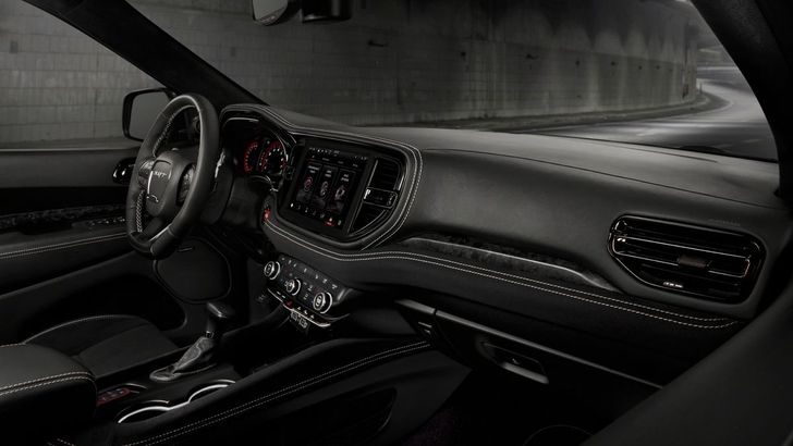 Интерьер Dodge Durango SRT Hellcat