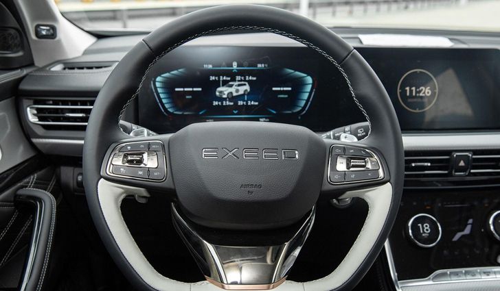 Интерьер Exeed VX