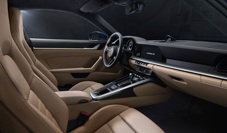 Интерьер Porsche 911 Turbo