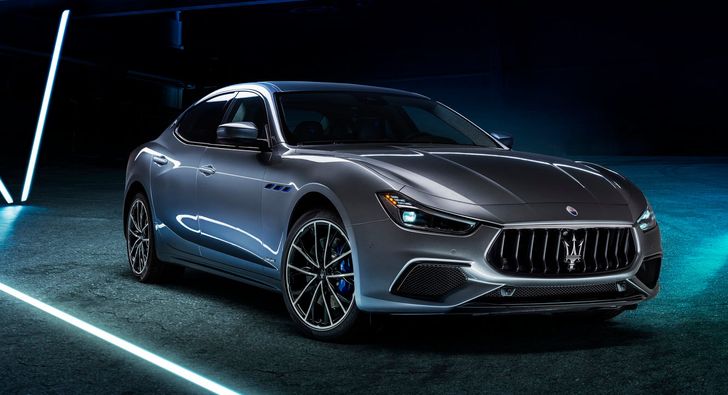 Maserati Ghibli получил гибридную версию