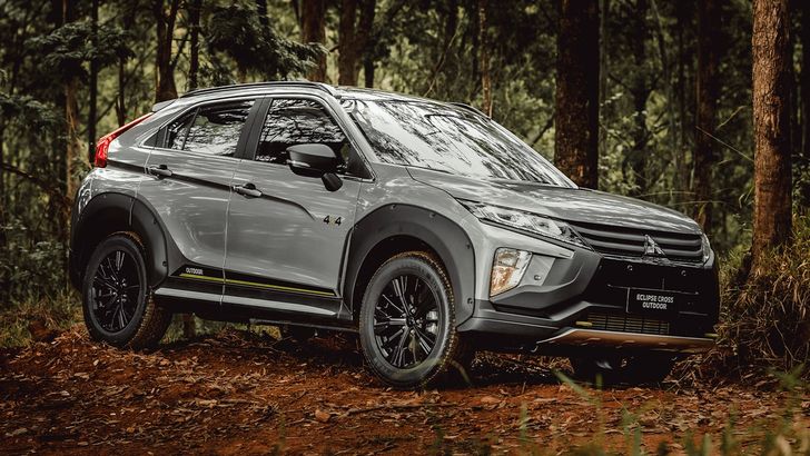 Mitsubishi Eclipse Cross Outdoor