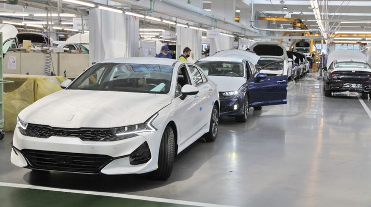 Производство KIA K5