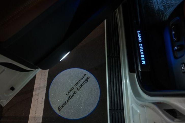 Подсветка зоны посадки автомобиля