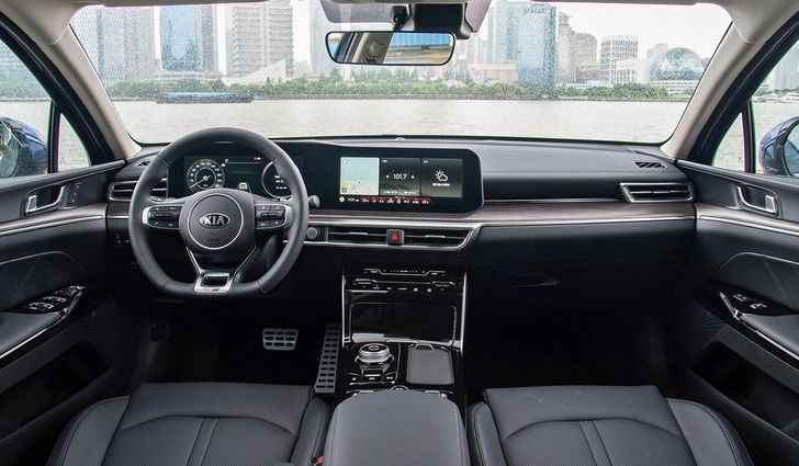 Салон KIA K5 Long