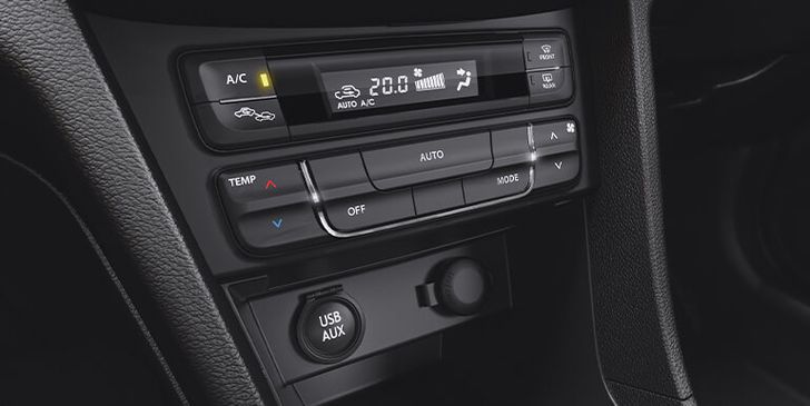 Блок климат-контроля в Toyota Urban Cruiser