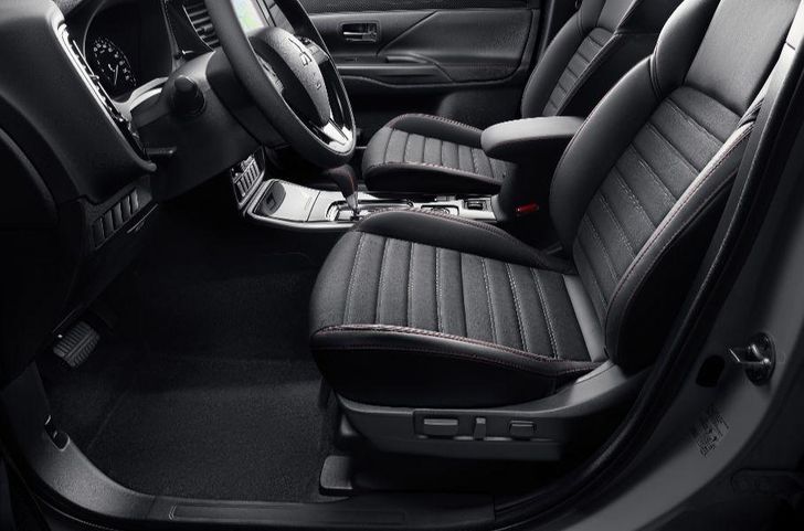 Салон Mitsubishi Outlander Black Edition