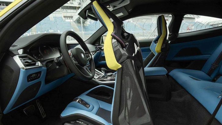 Интерьер BMW M4