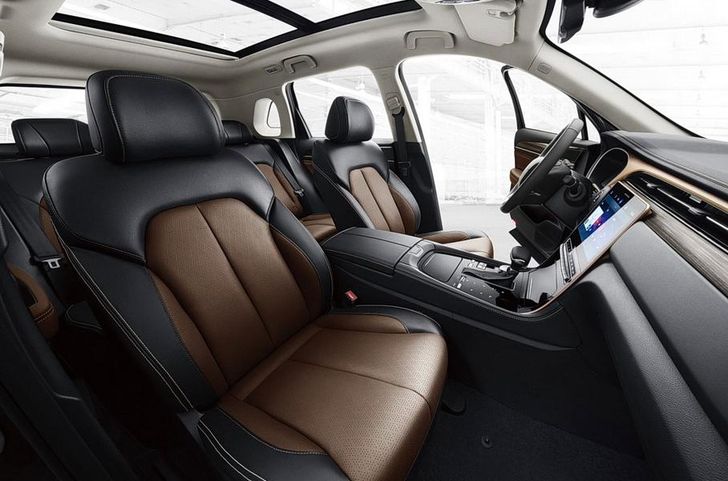 Интерьер GAC GS5