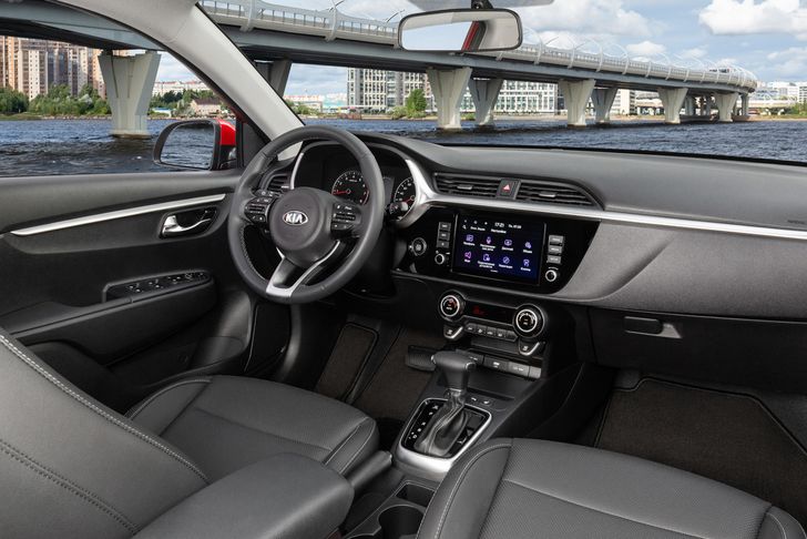 Интерьер KIA Rio