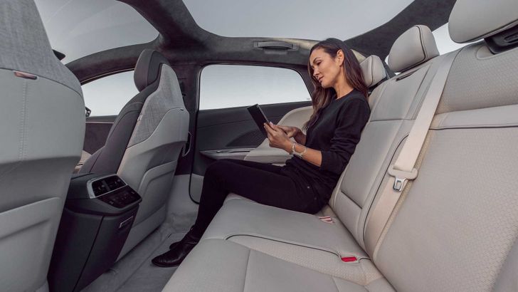 Интерьер Lucid Air