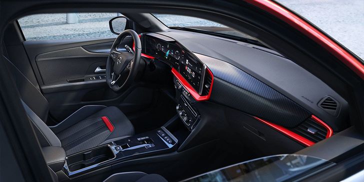 Интерьер Opel Mokka