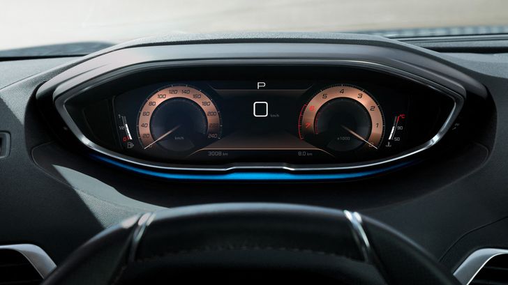 Интерьер Peugeot 3008