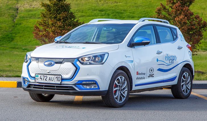 JAC сертифицировал новый электрокар JAC iEV7S в России