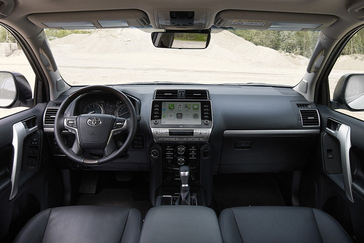 Салон Toyota Land Cruiser Prado