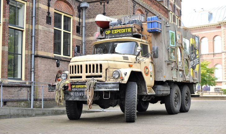 Легендарный ЗИЛ возродят в версии полноприводного внедорожника