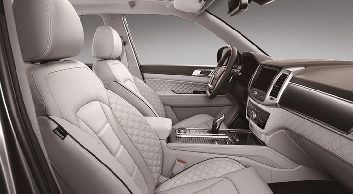 Интерьер SsangYong Rexton