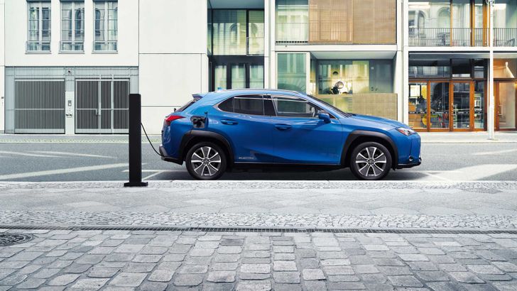 Lexus UX 300e