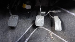 Педали автомобиля