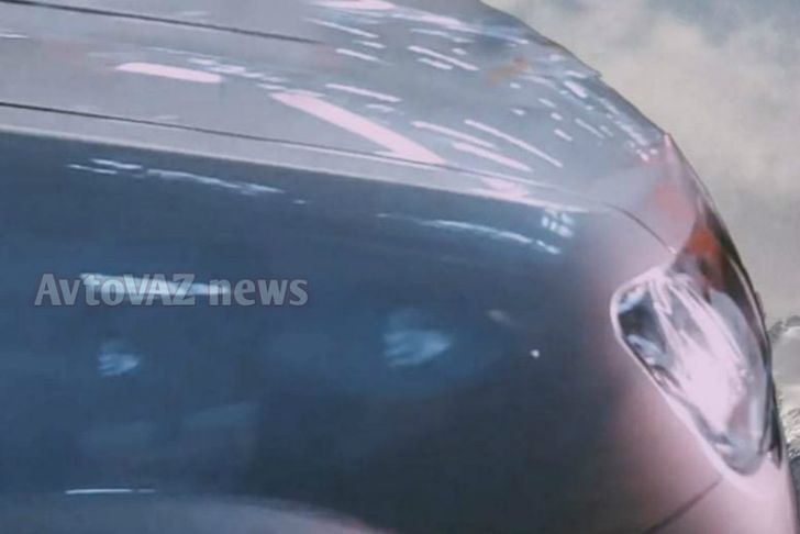 Фрагмент экстерьера LADA Largus FL