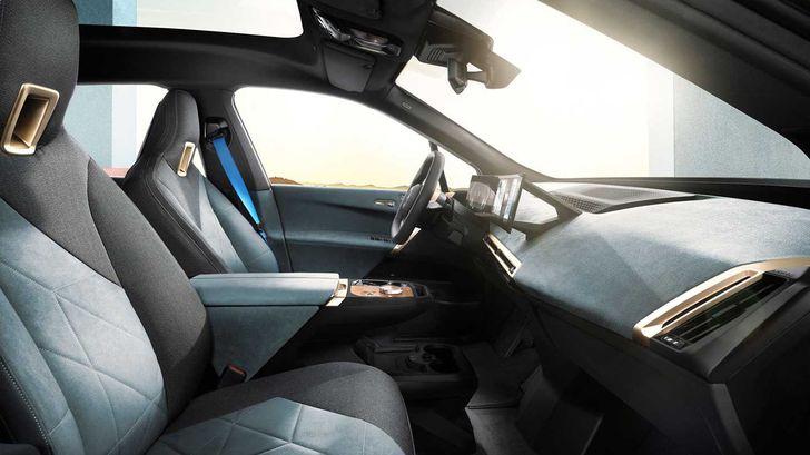 Интерьер BMW iX