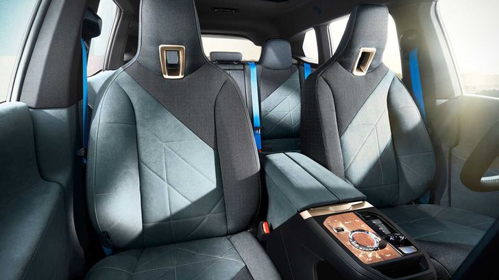 Интерьер BMW iX
