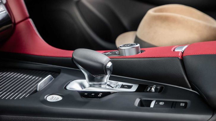 Интерьер Infiniti QX55