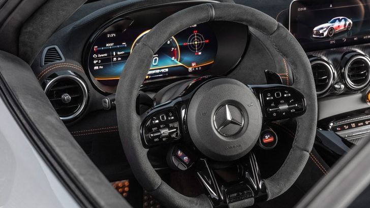 Интерьер Mercedes-Benz AMG GT Black Series