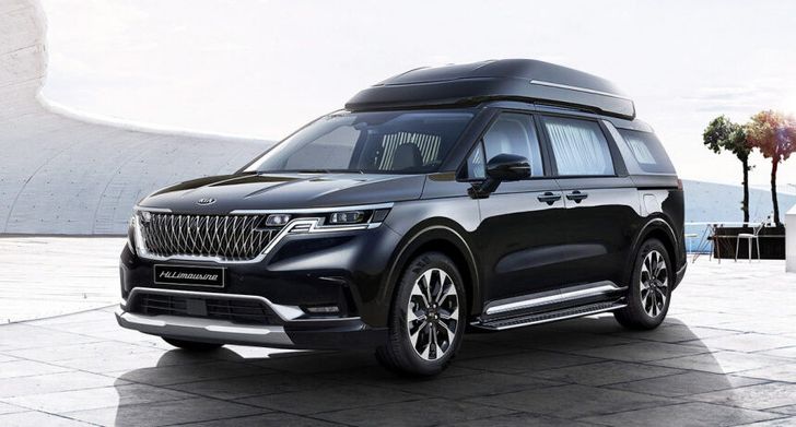 Новый минивэн Kia Carnival получил версию HiLimousine