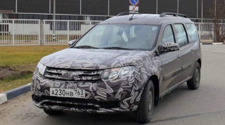Новый Lada Largus засняли почти без камуфляжа