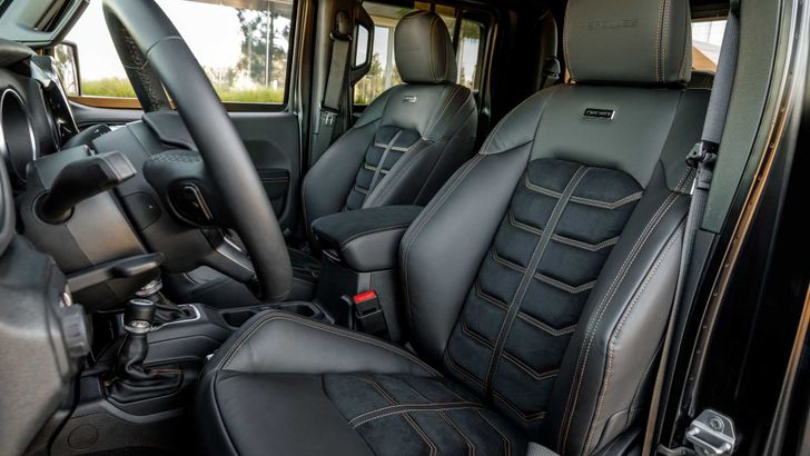 Салон Rezvani Hercules 6×6