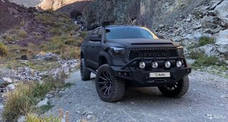 Тюнингованная Toyota Tundra