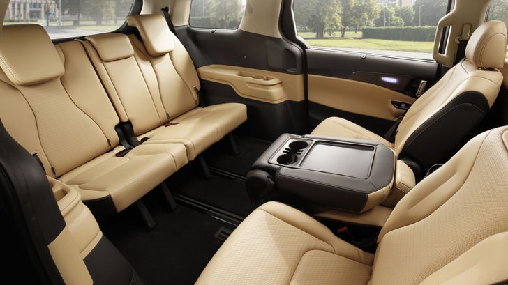 Интерьер KIA Carnival