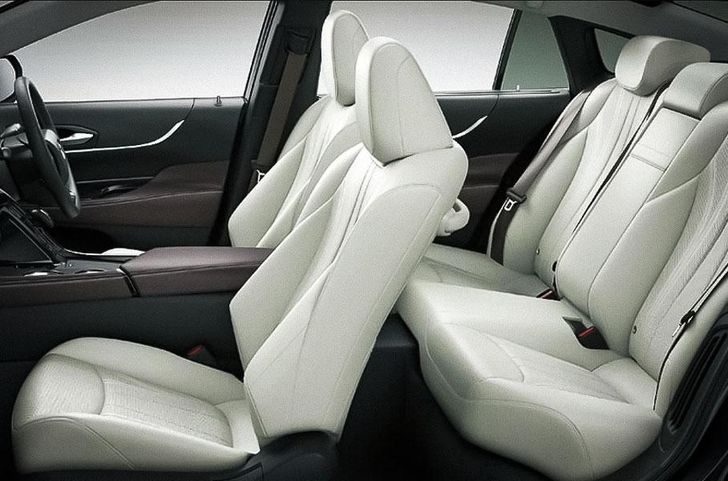 Интерьер Toyota Mirai