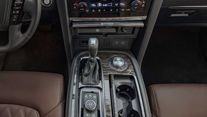 Салон Nissan Armada