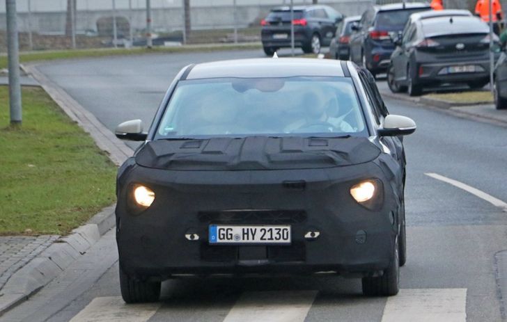 Kia тестирует новый серийный кроссовер Kia Habaniro