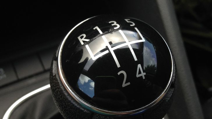 Торможение двигателем поможет снизить расход топлива автомобиля