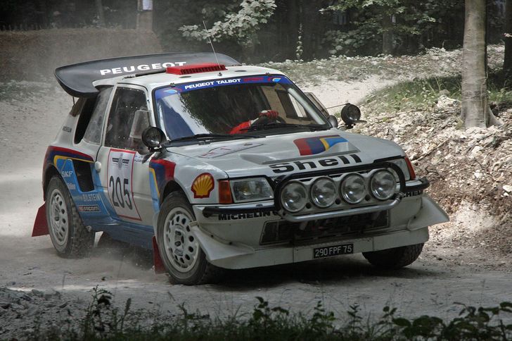 Peugeot 205 T16