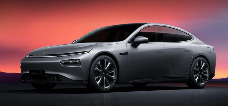 Китайские электромобили Xpeng научились автоматически ездить за городом