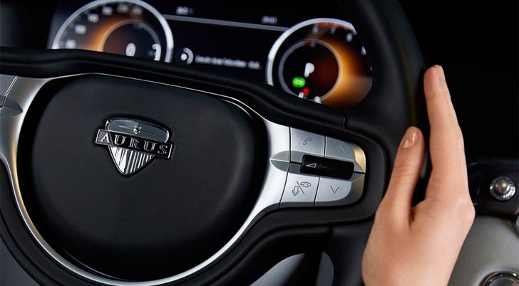 Фрагмент интерьера Aurus Senat