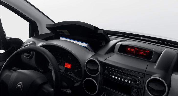 Интерьер Citroen Berlingo