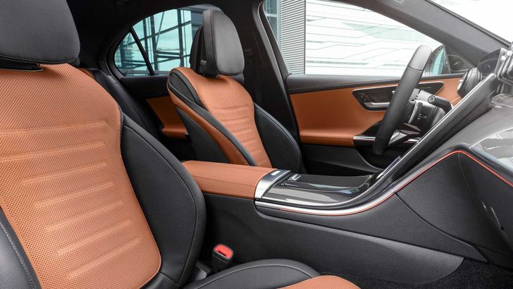 Интерьер Mercedes-Benz C-Class