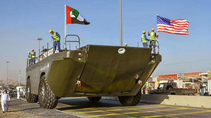 В музее Дубая показали самый большой полноприводный авто в мире