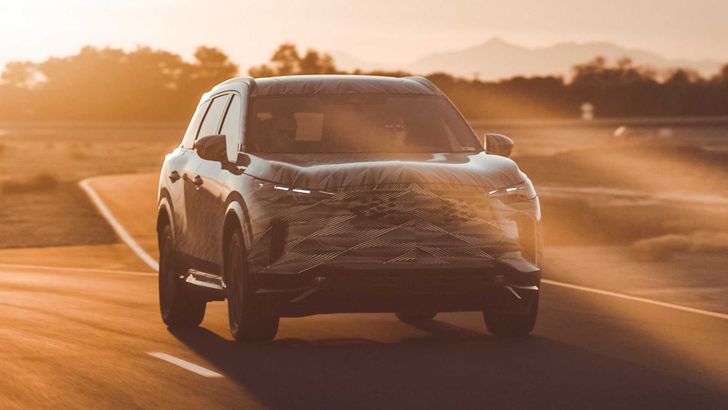 Компания Infiniti представит кроссовер QX60 нового поколения 23 июня 2021 года