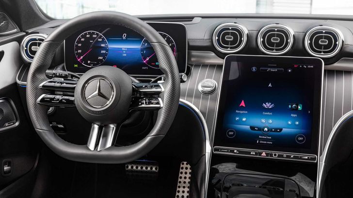 Салон Mercedes-Benz C-Class