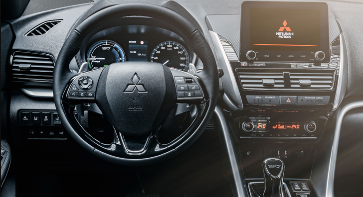 Салон Mitsubishi Eclipse Cross