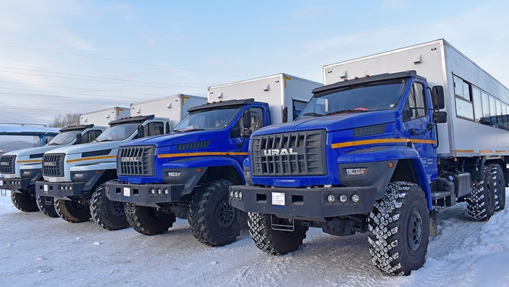 Новый внедорожный автобус «Урал Берлога» вышел на российский рынок